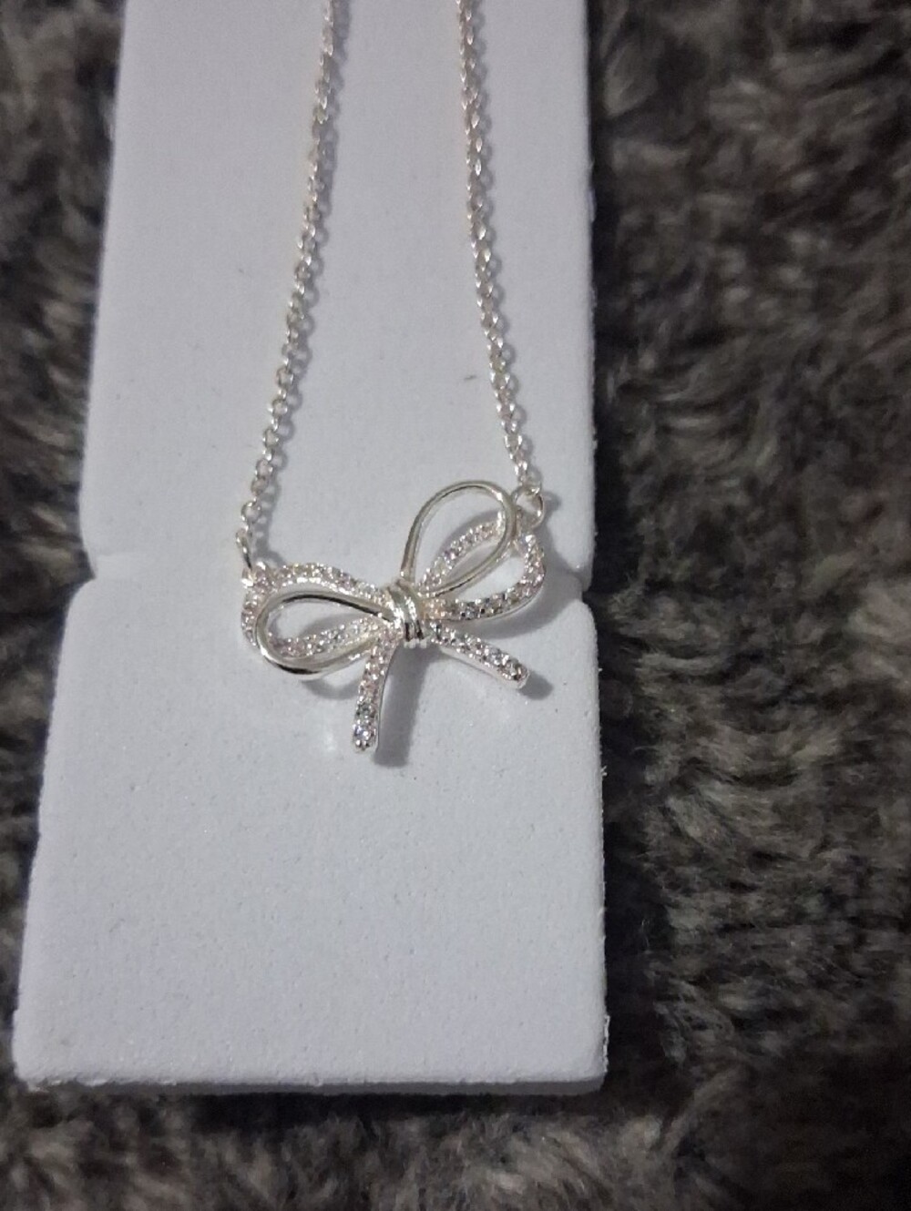 Sterling Silver Bow Pendant Necklace in Silver.Wont Tarnish.18 To 21 Inch.NWT - Picture 2 of 5